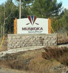 muskoka lakes sign